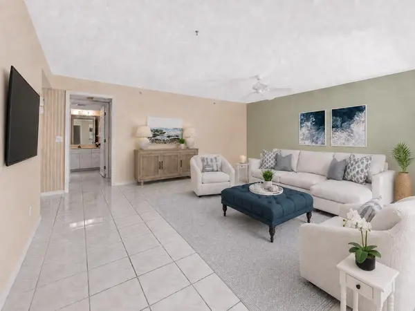 813 MONTROSE DR #102, Venice, FL 34293