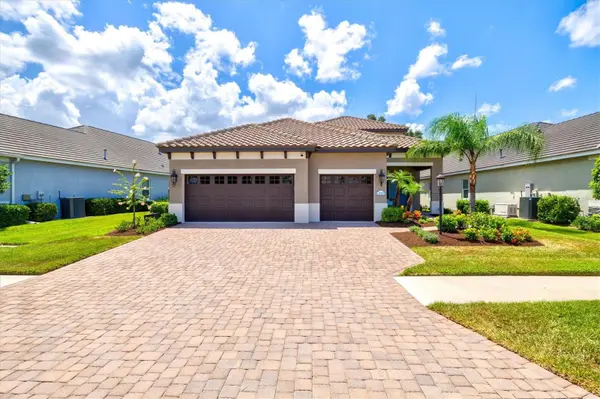 11909 HUNTERS CREEK RD, Venice, FL 34293