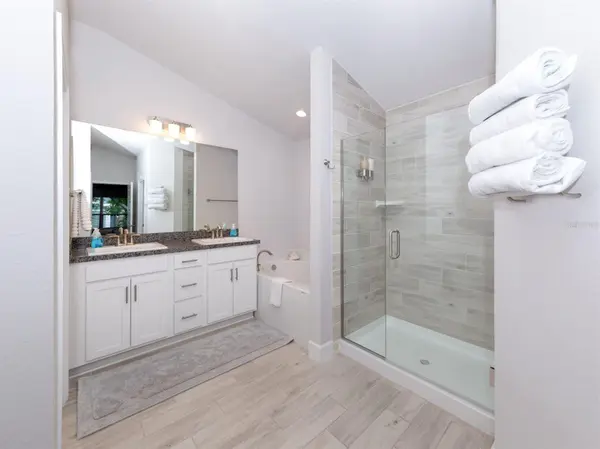 886 EUCLID RD, Venice, FL 34293