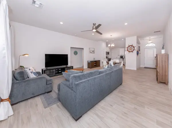 886 EUCLID RD, Venice, FL 34293