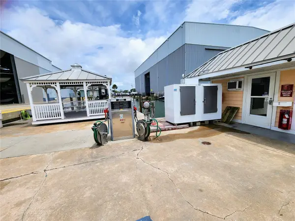 100 CIRCUIT RD #N12, Nokomis, FL 34275
