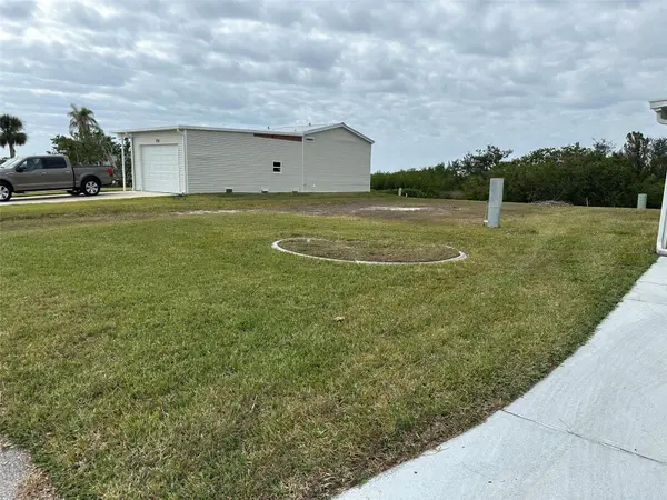 732 BLACKBURN BLVD, North Port, FL 34287