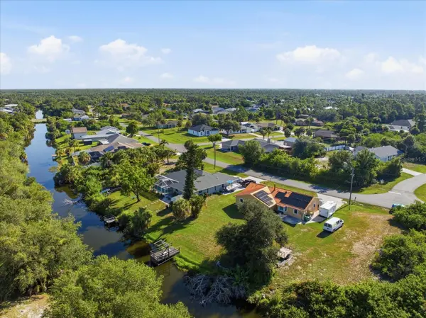 11719 CLAREMONT DR, Port Charlotte, FL 33981