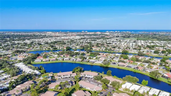 1407 PINE LAKE DR #7, Venice, FL 34285