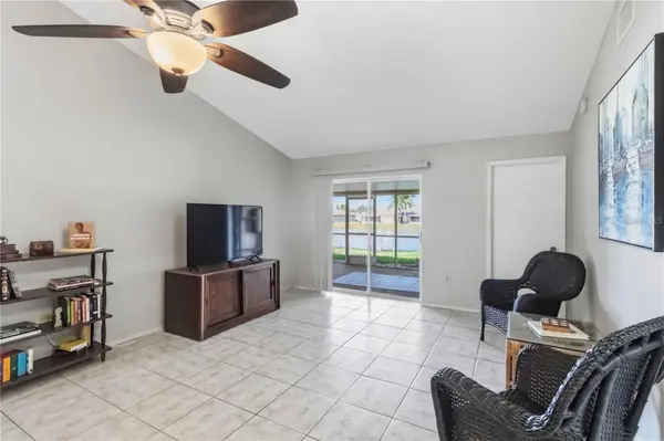 13437 BEECHBERRY DR, Riverview, FL 33579
