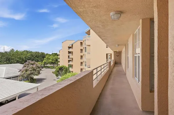 4550 PINEBROOK CIR #403, Bradenton, FL 34209