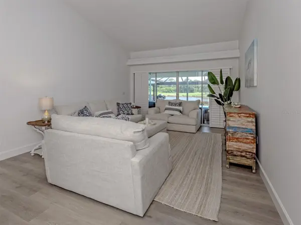1428 GLENEAGLES DR, Venice, FL 34292