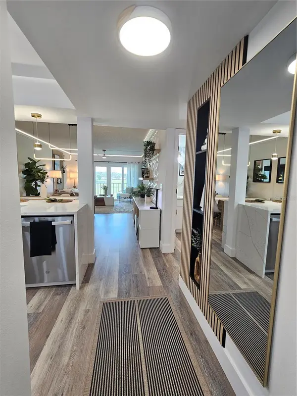 437 CERROMAR LN #424, Venice, FL 34293