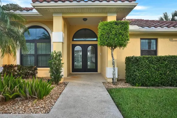 1565 WATERFORD DR, Venice, FL 34292