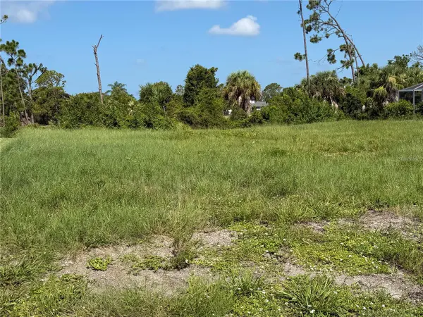 198 FAIRWAY RD, Rotonda West, FL 33947