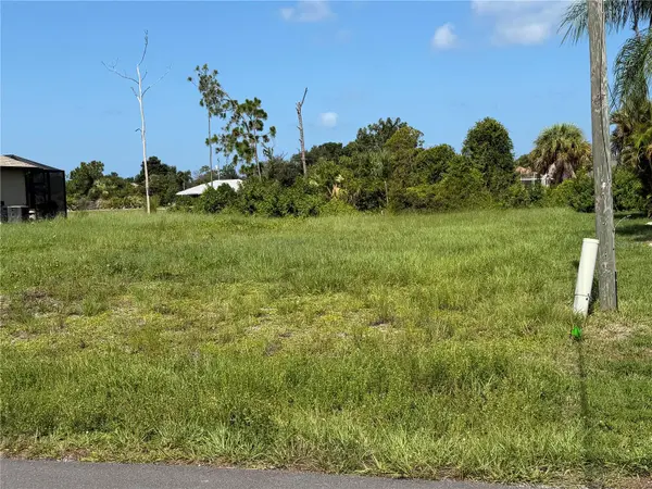 198 FAIRWAY RD, Rotonda West, FL 33947
