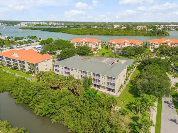468 BOUCHELLE DR #325, New Smyrna Beach, FL 32169