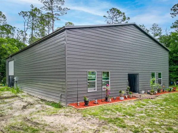 425 WESTERN RD, New Smyrna Beach, FL 32168