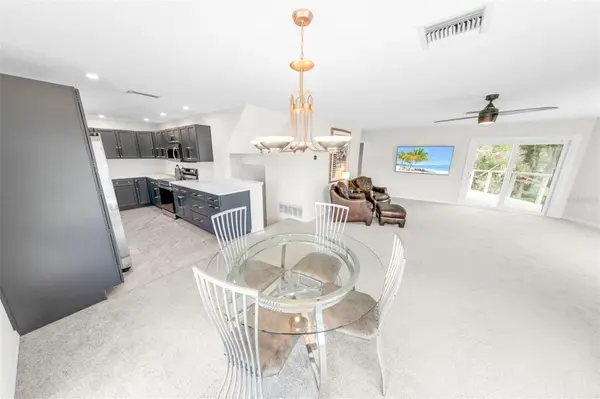 38 LAZY EIGHT DR, Port Orange, FL 32128