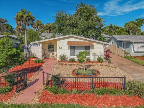 906 FERNALD ST, Edgewater, FL 32132