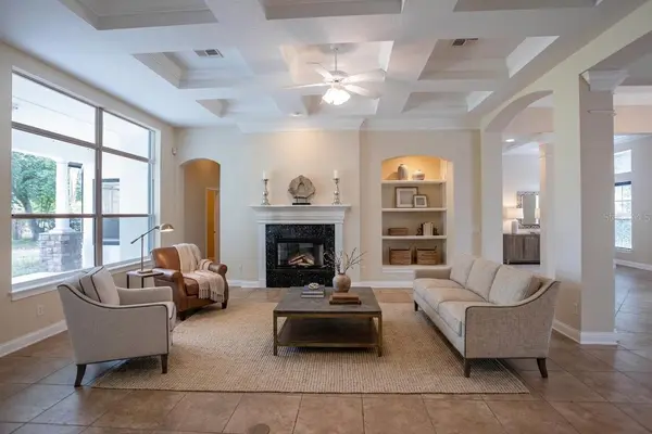 25609 HAWKS RUN LN, Sorrento, FL 32776