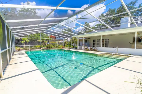 305 S SWEETWATER BLVD, Longwood, FL 32779