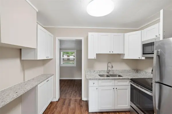 303 JOSEPHINE AVE, Fruitland Park, FL 34731