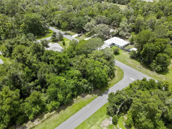 1074 W MAXIMILIAN PL, Citrus Springs, FL 34434