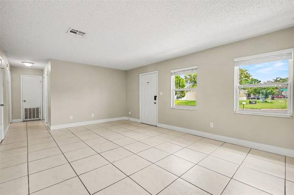 140 GUAYMAS DR, Kissimmee, FL 34743