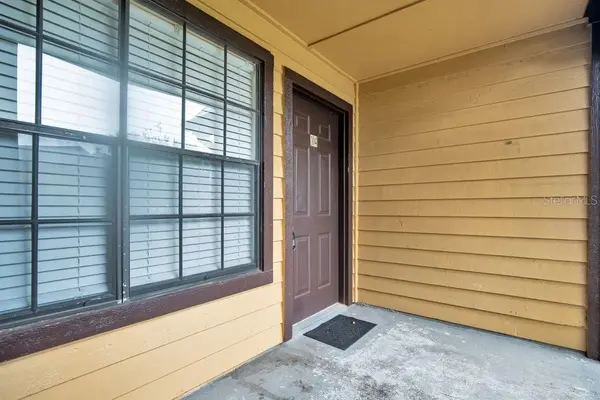360 LAKE ONTARIO CT #104, Altamonte Springs, FL 32701