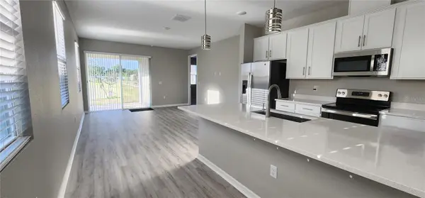 932 BLUE CREEK DR, Haines City, FL 33844