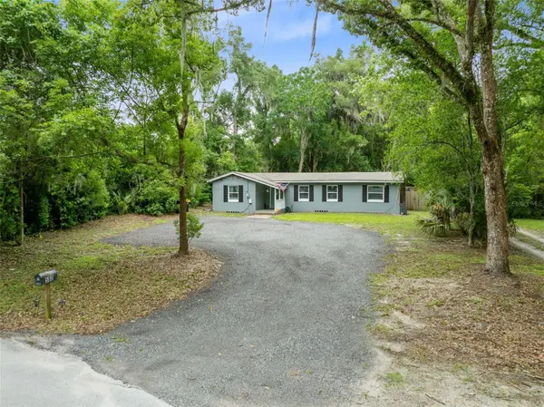 580 LAKEVIEW AVE, Orange City, FL 32763