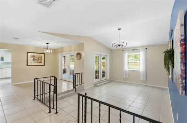 6538 NIGHTWIND CIR, Orlando, FL 32818