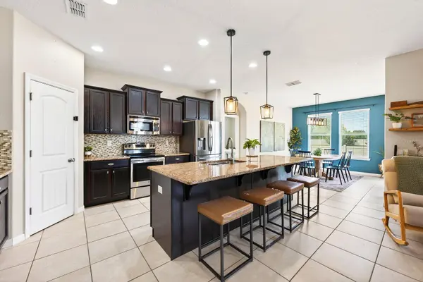4062 BROOKSHIRE CIR, Eustis, FL 32736