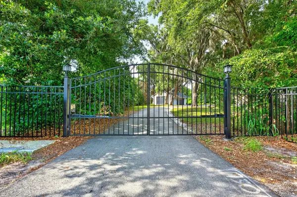 1600 E 10TH ST, St Cloud, FL 34771