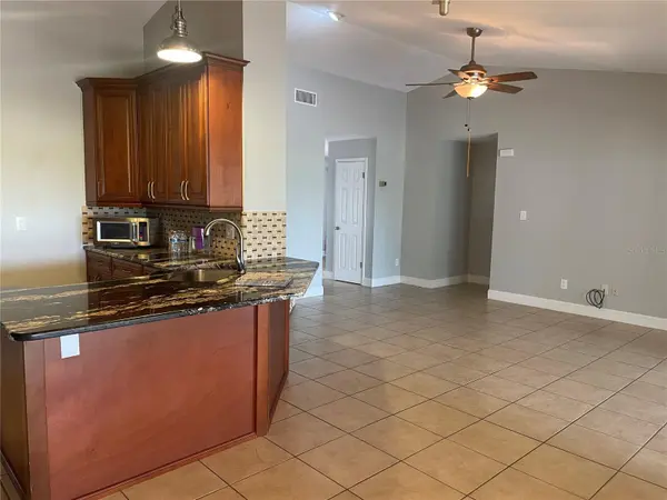 1861 CROWLEY CIR E, Longwood, FL 32779