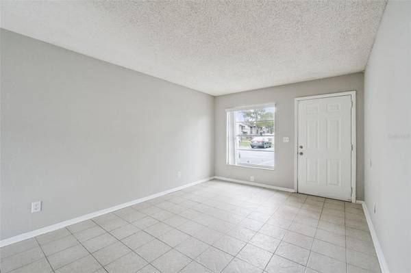 2 LAKE VILLA WAY, Kissimmee, FL 34743