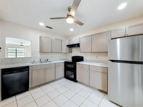 55 SEMINOLE DR, Royal Palm Beach, FL 33411