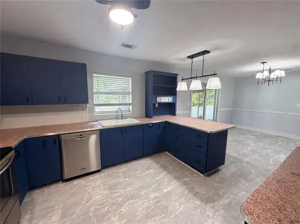 820 E WISCONSIN AVE, Deland, FL 32724