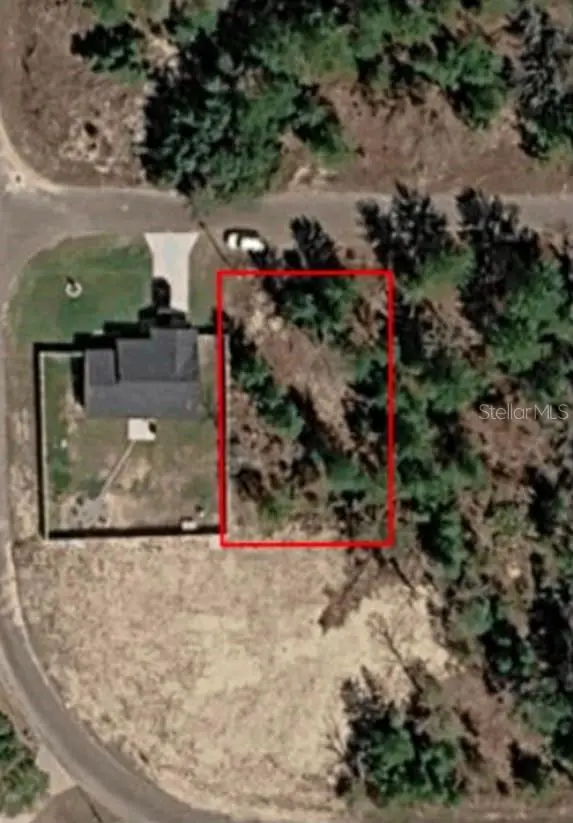 22 FISHER RUN LN, Ocklawaha, FL 32179