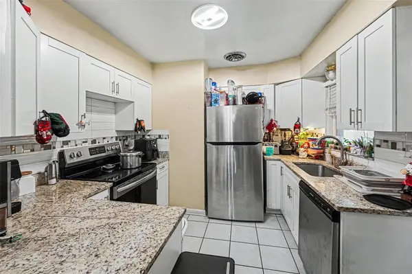 110 N JUPITER AVE, Clearwater, FL 33755
