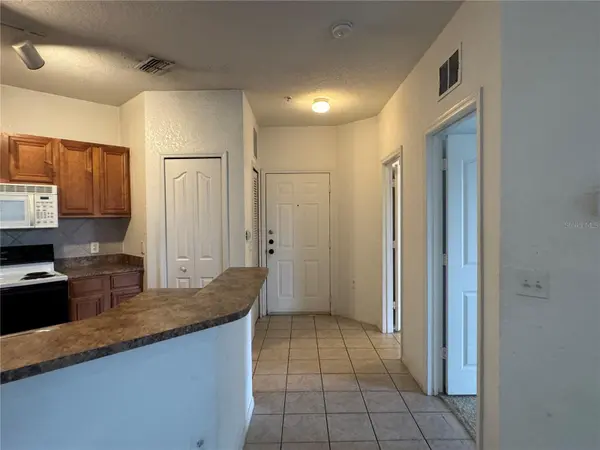 6149 METROWEST BLVD #208, Orlando, FL 32835