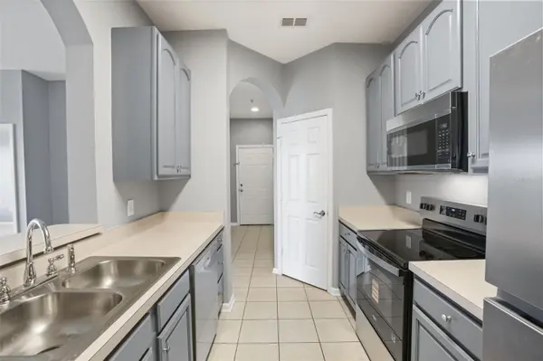 8775 SARTORI ST #303, Orlando, FL 32829