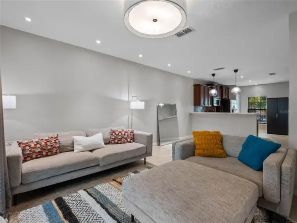 2240 TRILLIUM PARK LN, Sanford, FL 32773