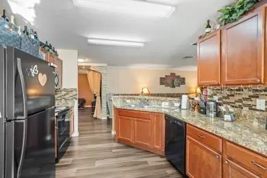 2665 ROTHERHAM RD, Tavares, FL 32778
