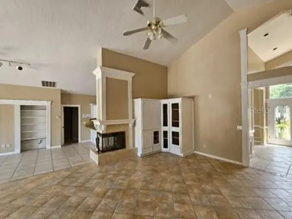 2128 LAKE CRESCENT CT, Windermere, FL 34786
