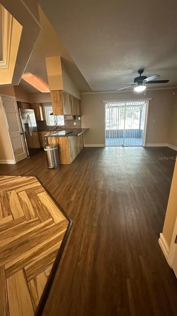 102 WINDING RIDGE DR, Sanford, FL 32773
