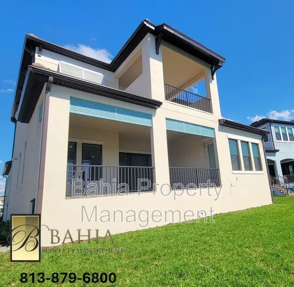 1074 SEAGRAPE DR, Ruskin, FL 33570