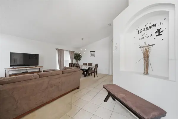 155 BAREFOOT BEACH WAY, Kissimmee, FL 34746