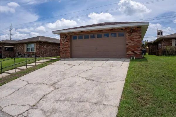 661 LAKE CAROLYN CIR, Lakeland, FL 33813