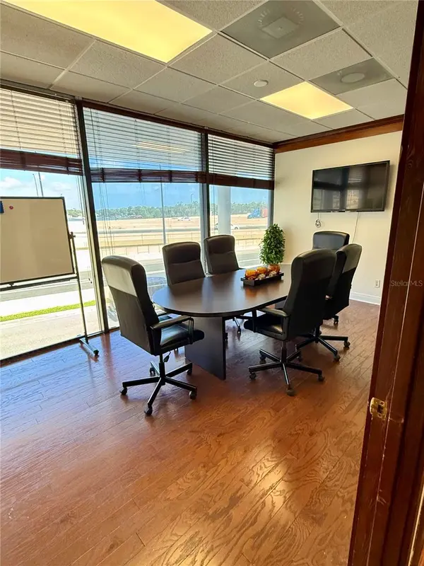 845 N GARLAND AVE #220, Orlando, FL 32801