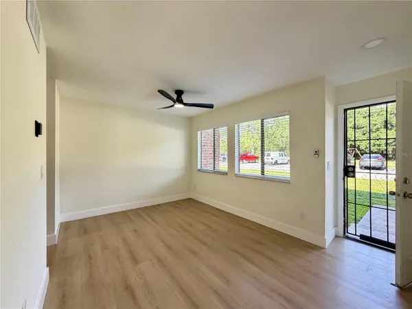 5100 PICADILLY CIRCUS #12, Orlando, FL 32839