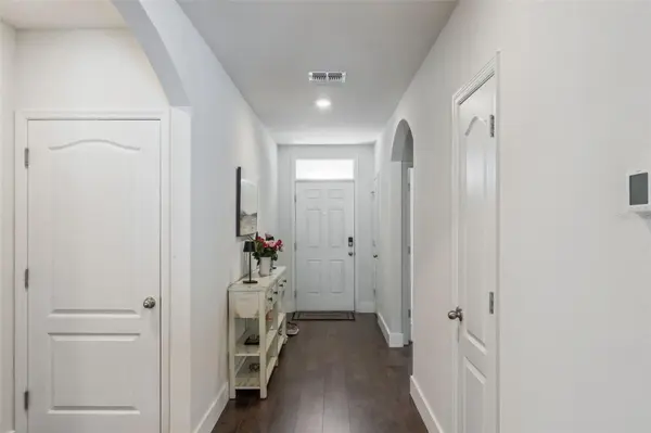 5946 CHURCHILL SQ WAY, Groveland, FL 34736