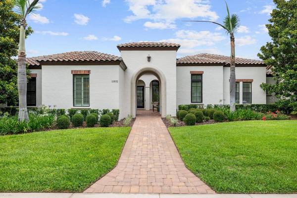 11832 WATERSTONE LOOP DR, Windermere, FL 34786
