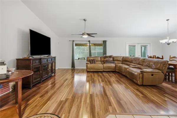 16723 SE 173RD TERRACE RD, Weirsdale, FL 32195